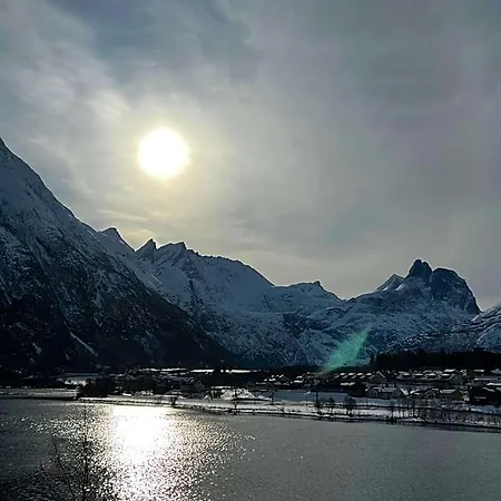 Frichs Ekspress ホテル Åndalsnes