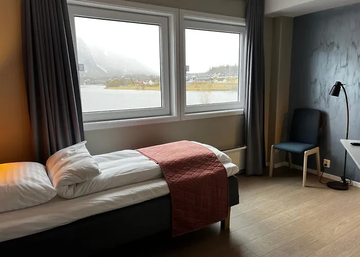 Frichs Ekspress Hotel 3*