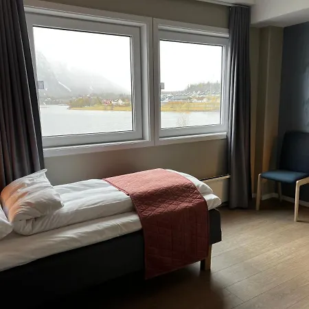 Frichs Ekspress מלון 3*